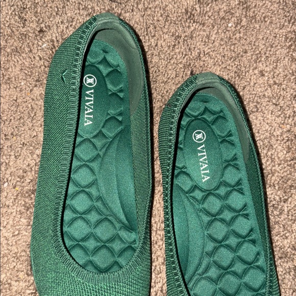 Ladies size 10.5 euro 41.5 Vivaia ballet flats in emerald green - Picture 2 of 7
